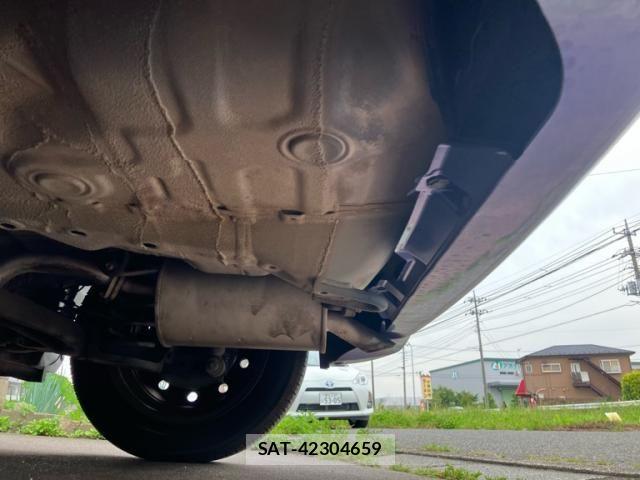 Suzuki SWIFT 2012-11 8038609-10