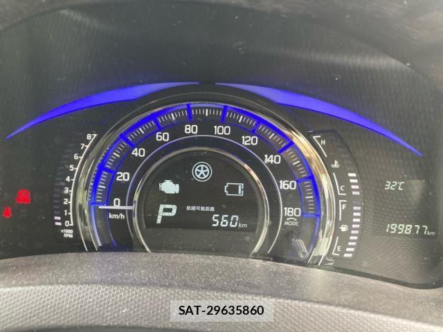 Suzuki SWIFT 2014-01 8038607-11