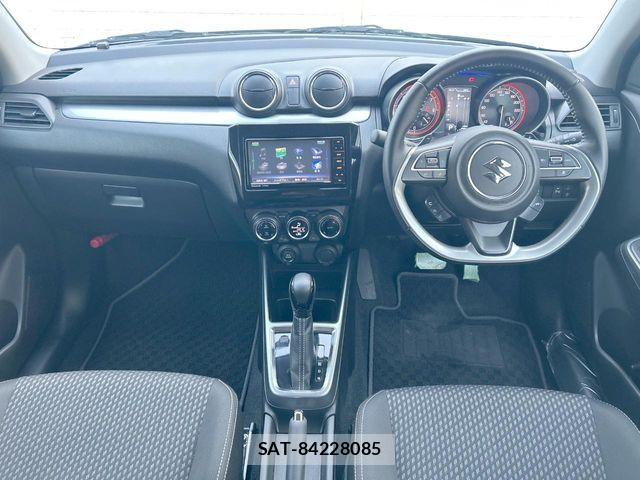 Suzuki SWIFT 2021-03 8075809-1