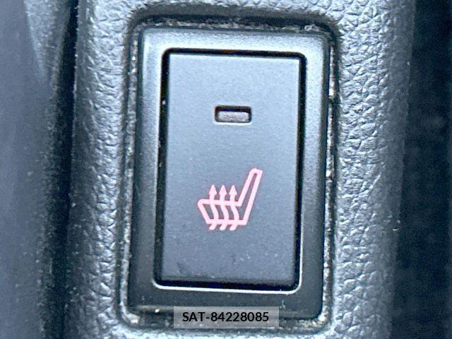 Suzuki SWIFT 2021-03 8075809-6