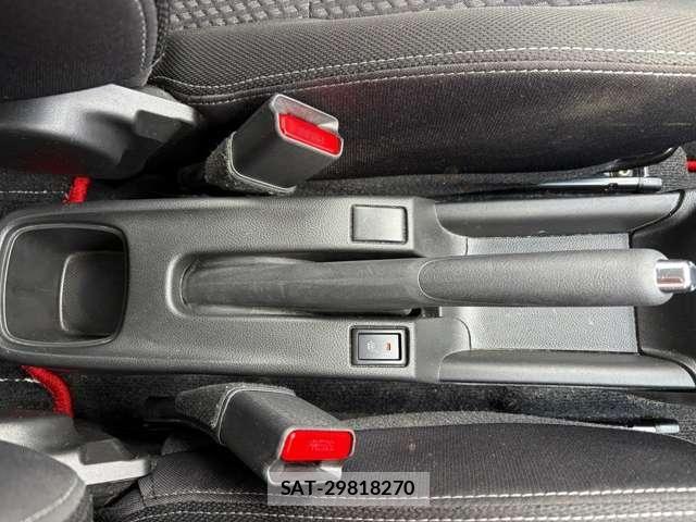 Suzuki SWIFT 2018-06 8075812-15