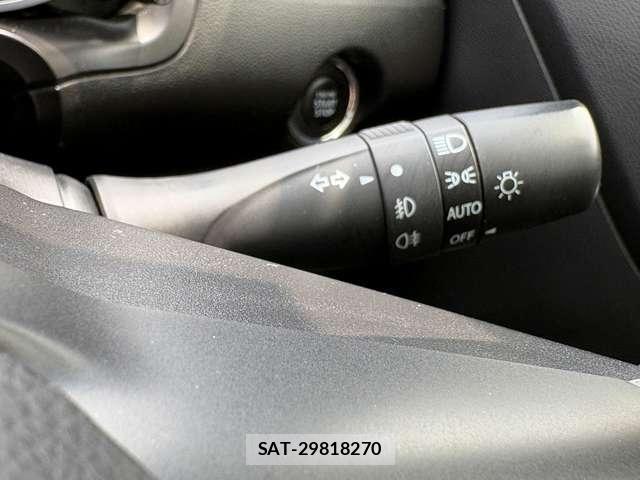 Suzuki SWIFT 2018-06 8075812-19