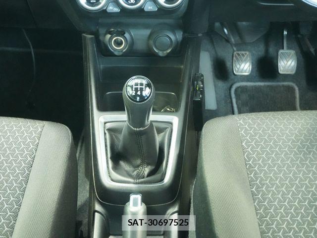 Suzuki SWIFT 2023-06 8075811-14