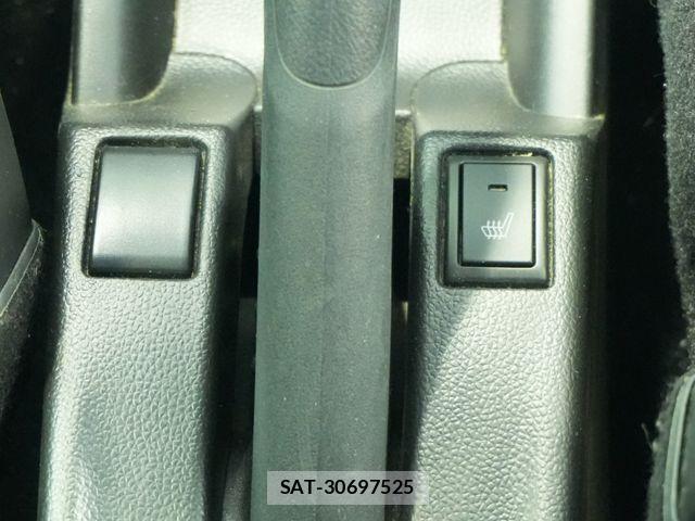 Suzuki SWIFT 2023-06 8075811-16