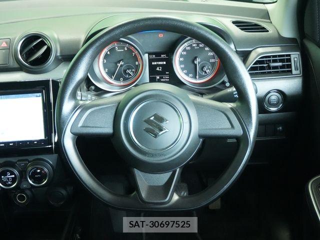 Suzuki SWIFT 2023-06 8075811-7
