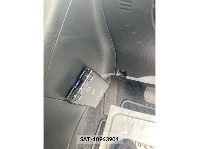 Suzuki SWIFT 2015-09 8075816-23
