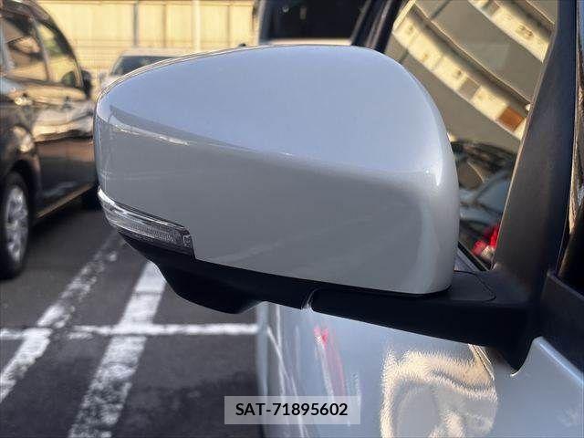 Suzuki SWIFT 2020-12 8075806-23
