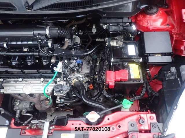 Suzuki SWIFT 2019-06 8102155-25