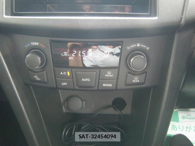 Suzuki SWIFT 2016-10 8102158-15