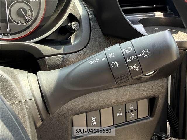 Suzuki SWIFT 2025-01 8102148-26