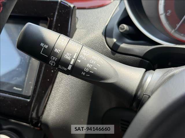 Suzuki SWIFT 2025-01 8102148-27