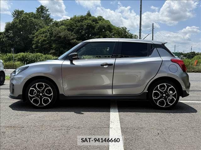 Suzuki SWIFT 2025-01 8102148-5