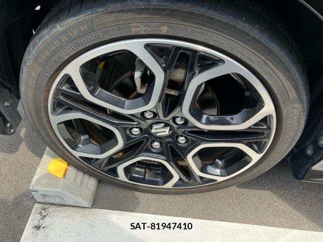 Suzuki SWIFT 2022-06 8102146-5