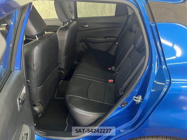 Suzuki SWIFT 2018-03 8102153-12