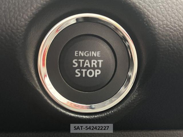 Suzuki SWIFT 2018-03 8102153-23