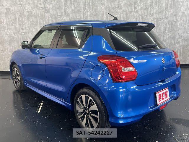 Suzuki SWIFT 2018-03 8102153-2