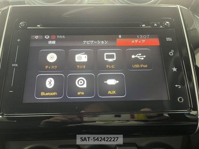 Suzuki SWIFT 2018-03 8102153-5