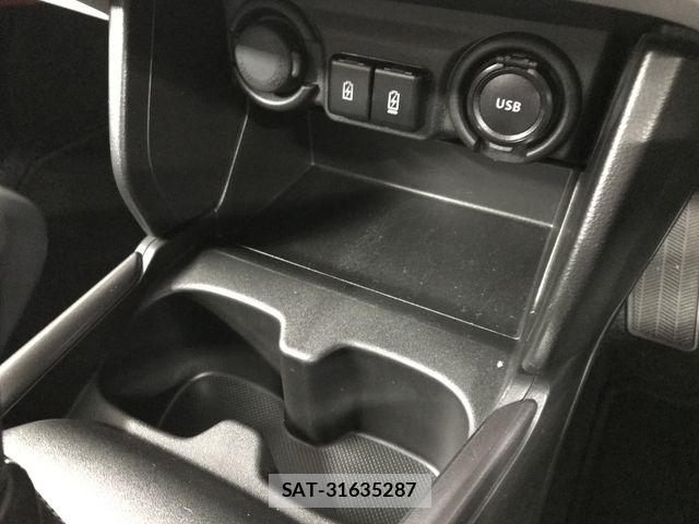 Suzuki SWIFT 2023-12 8102152-13