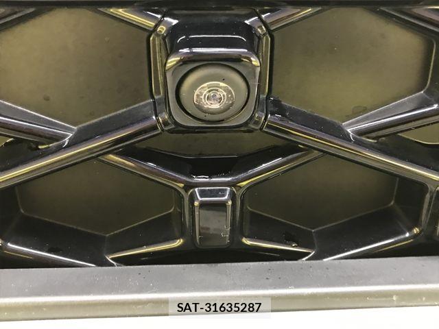Suzuki SWIFT 2023-12 8102152-21