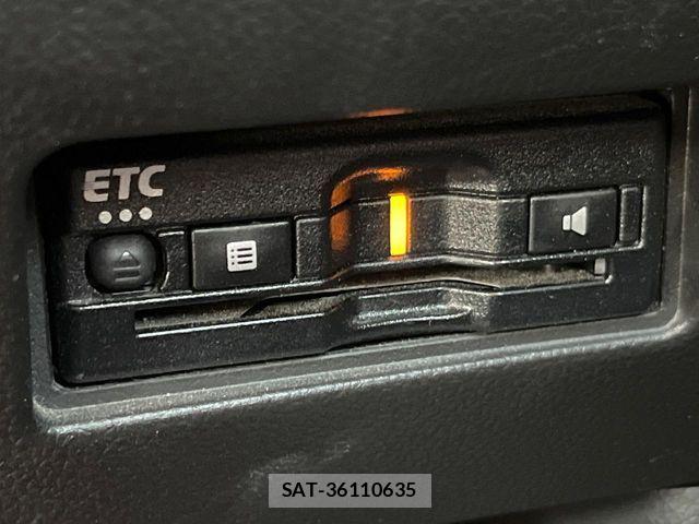 Suzuki SWIFT 2022-10 8102149-8