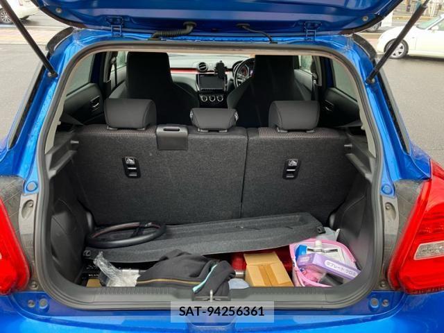 Suzuki SWIFT 2022-03 8102151-11