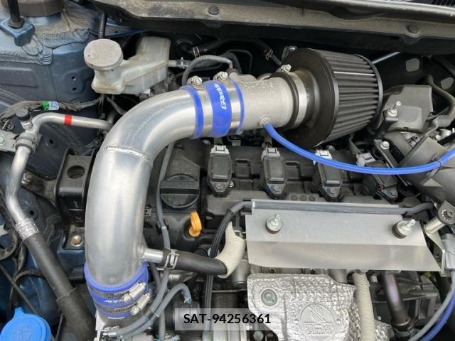 Suzuki SWIFT 2022-03 8102151-13