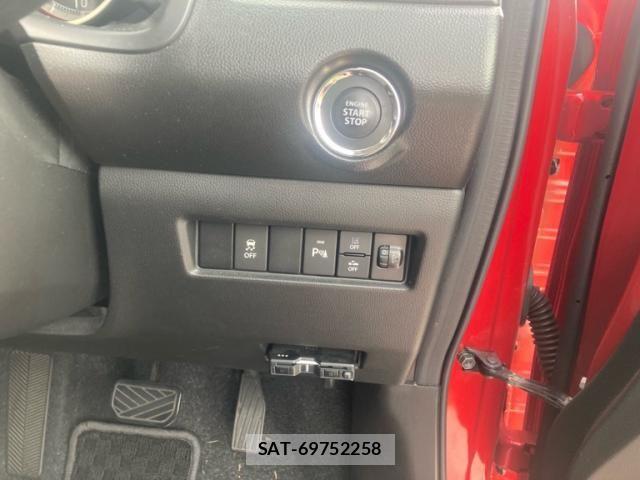 Suzuki SWIFT 2021-11 8102156-14