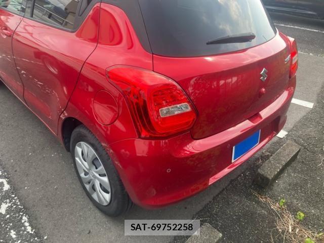 Suzuki SWIFT 2021-11 8102156-3