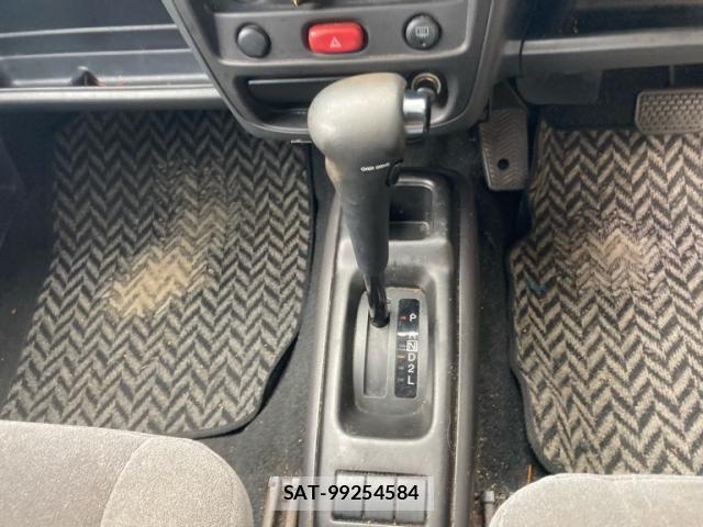 Suzuki SWIFT 2003-09 8102165-15