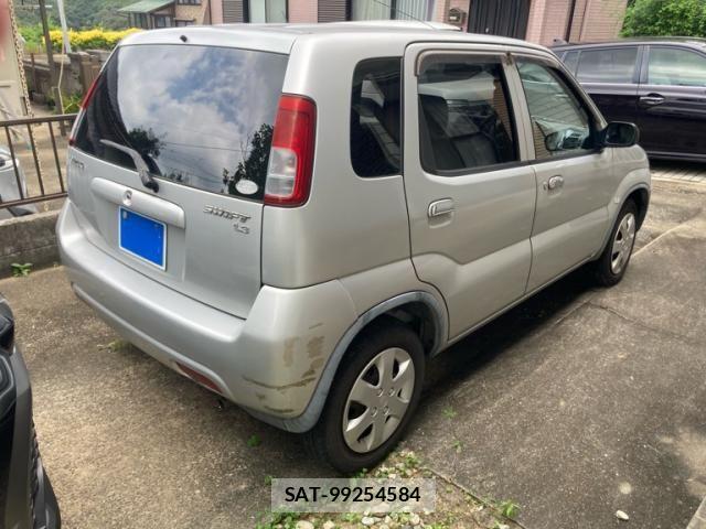 Suzuki SWIFT 2003-09 8102165-2