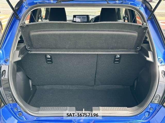 Suzuki SWIFT 2024-01 8132562-9
