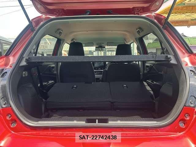 Suzuki SWIFT 2024-07 8132560-9