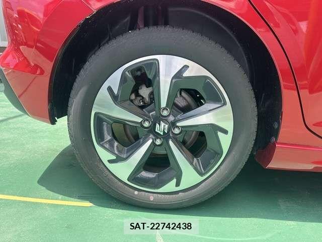 Suzuki SWIFT 2024-07 8132560-11