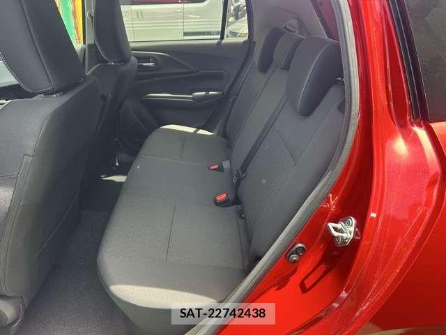Suzuki SWIFT 2024-07 8132560-5