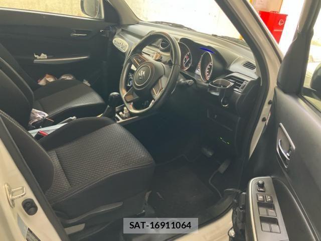 Suzuki SWIFT 2017-01 8132569-13