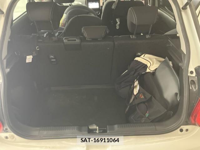 Suzuki SWIFT 2017-01 8132569-16