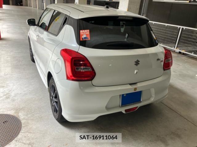 Suzuki SWIFT 2017-01 8132569-3