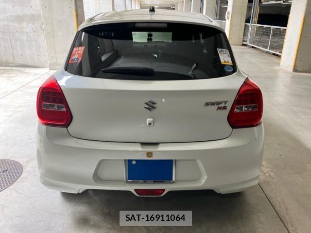 Suzuki SWIFT 2017-01 8132569-4