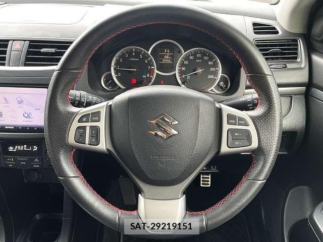 Suzuki SWIFT 2015-07 8132563-4