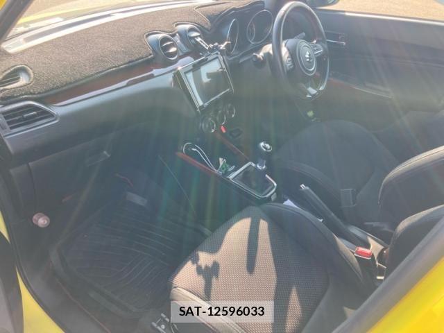 Suzuki SWIFT 2017-09 8132567-10