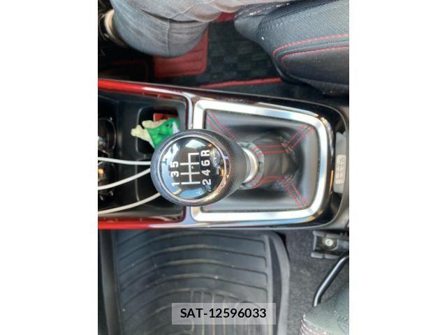 Suzuki SWIFT 2017-09 8132567-15