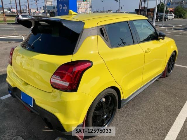 Suzuki SWIFT 2017-09 8132567-3