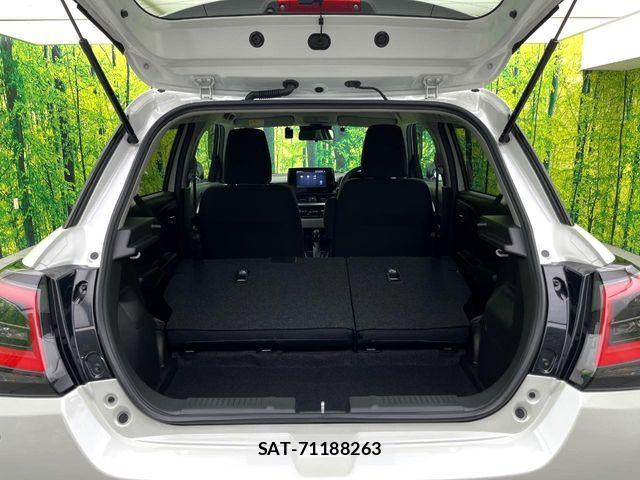 Suzuki SWIFT 2024-04 8132561-9