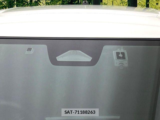 Suzuki SWIFT 2024-04 8132561-2