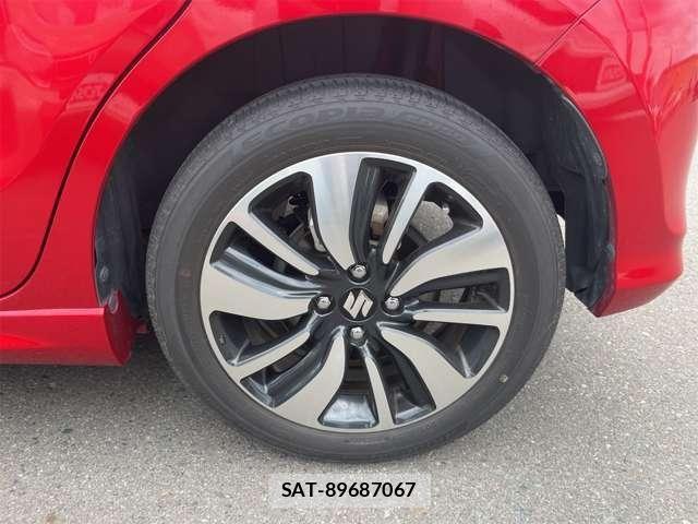 Suzuki SWIFT 2018-03 8132568-16