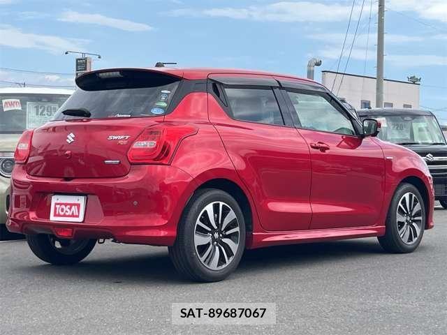 Suzuki SWIFT 2018-03 8132568-20
