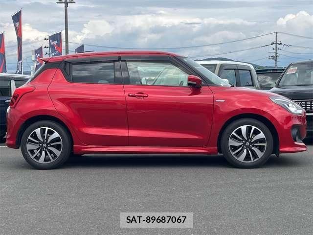 Suzuki SWIFT 2018-03 8132568-25