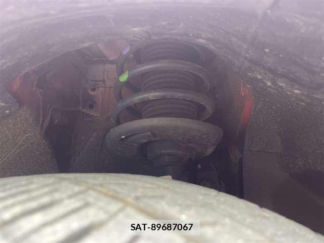 Suzuki SWIFT 2018-03 8132568-28