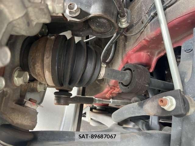 Suzuki SWIFT 2018-03 8132568-29