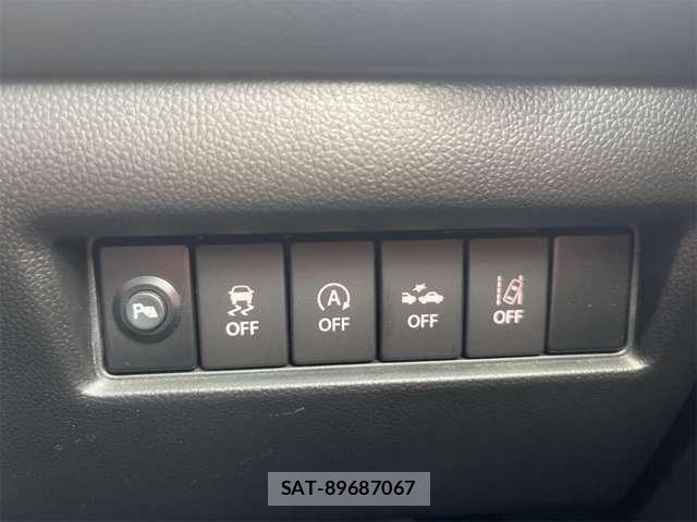 Suzuki SWIFT 2018-03 8132568-7